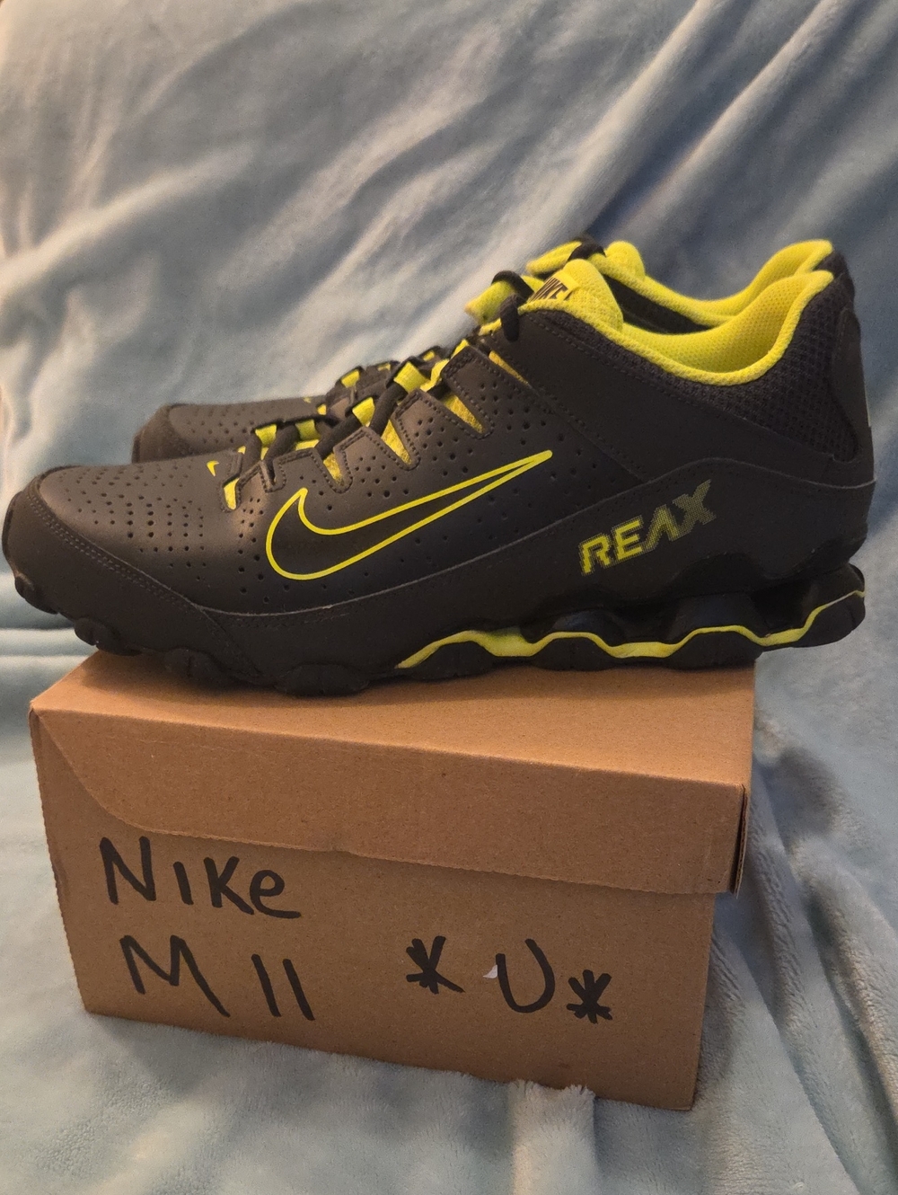 Nike Men’s Black & Neon Yellow Reax Training Shoes